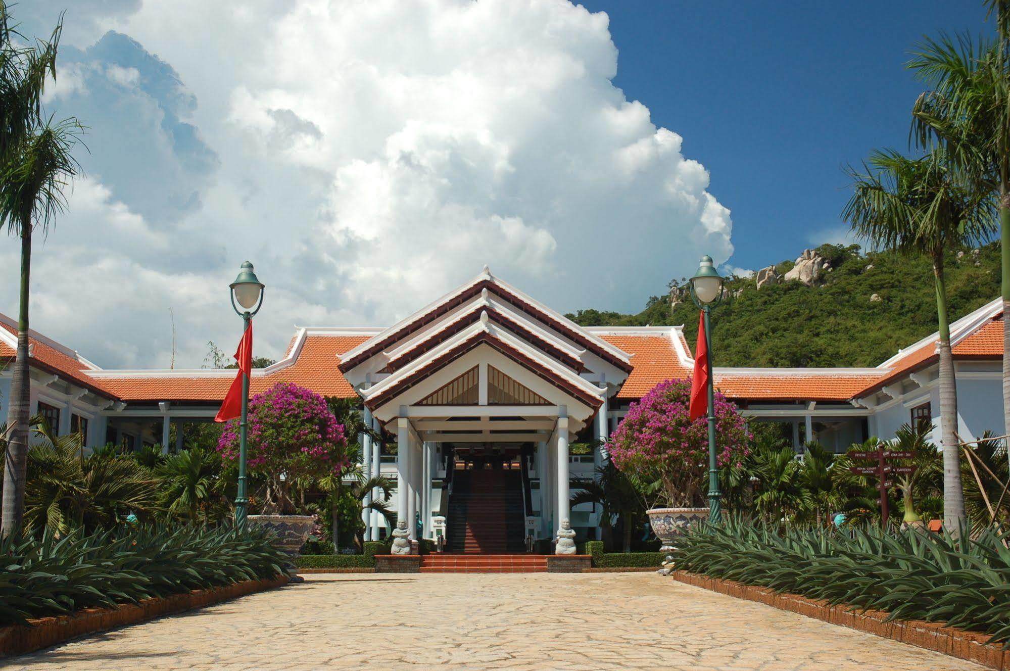 Long Hai Beach Resort Вунгтау Экстерьер фото